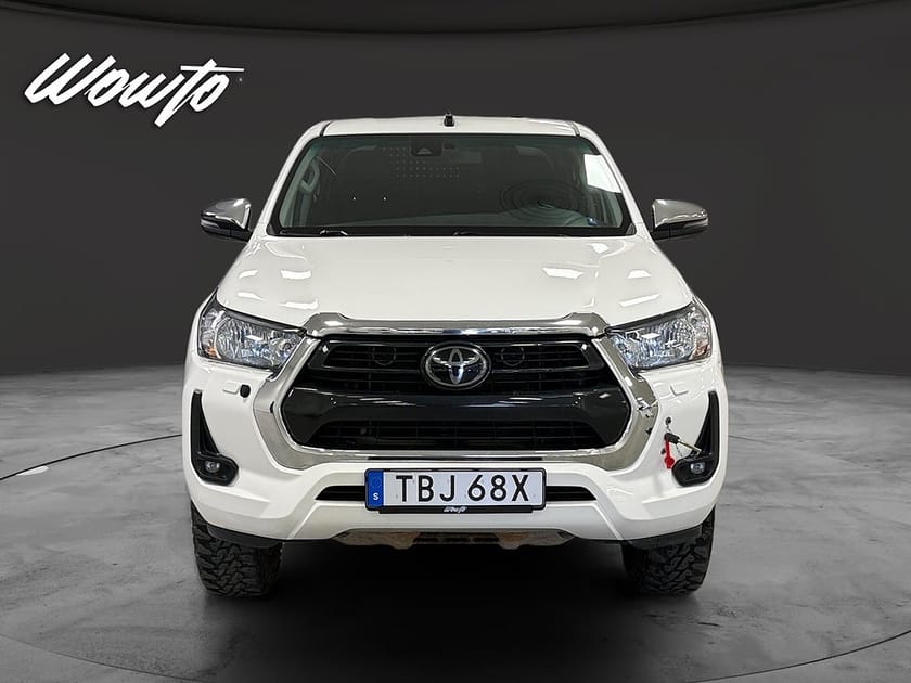 Bild 2 av Toyota Hilux Dubbelhytt DH 2.4 AWD 150HK /Kåpa /Släde