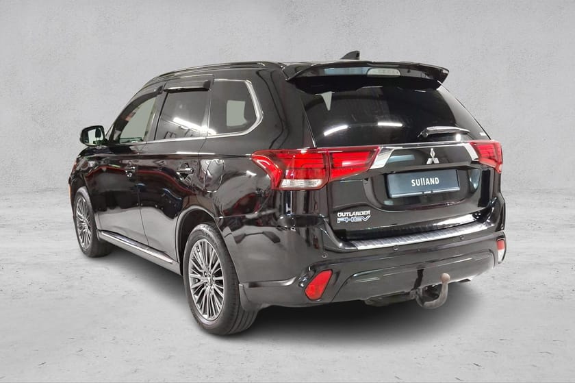 Bilde 3 av Mitsubishi Outlander PHEV Glasstak I Skinn I LED bar I Kompl. service