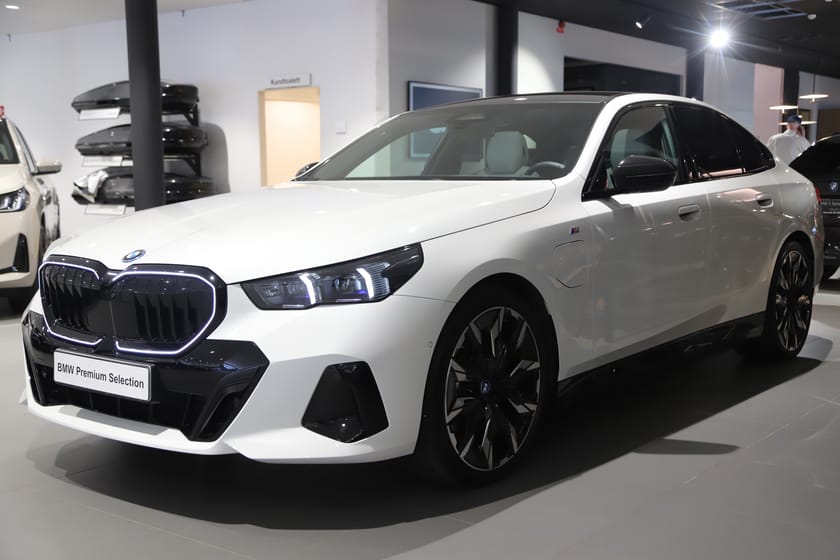 Bild 3 av BMW 530e xDrive M Sport PRO / PANO / DAP