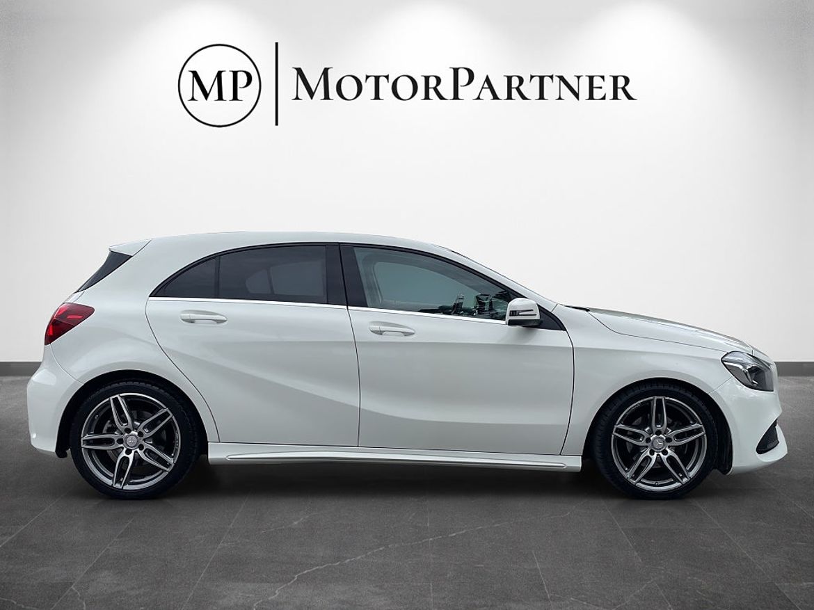 Mercedes-Benz A 200 d 4MATIC, bild 8 av 15