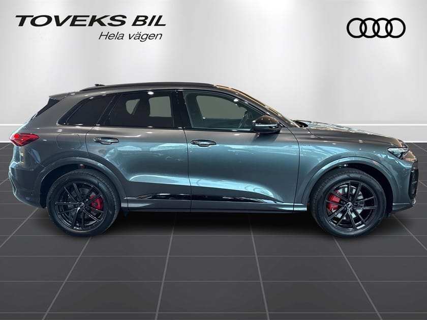 Bild 2 av Audi Q5 e-hybrid quattro SUV 367Hk fint specad