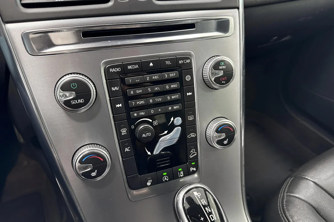 picture of a car
