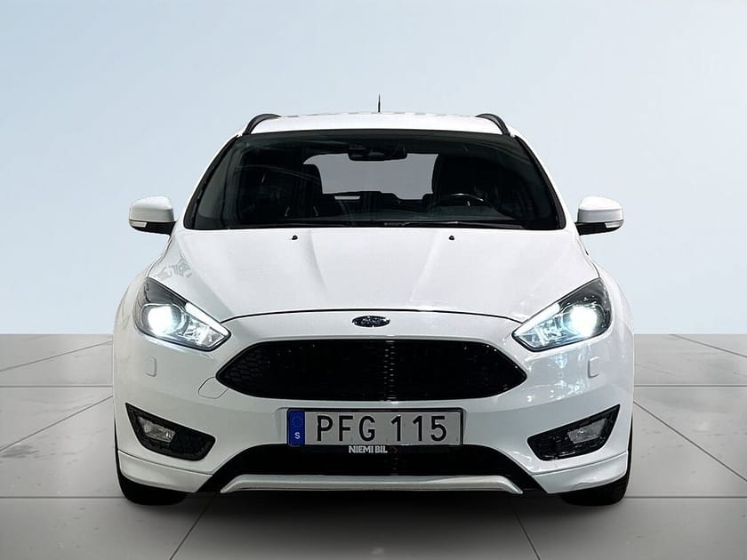 Bild 2 av Ford Focus Kombi 1.5 EcoBoost ST-Line Drag Psens Kamera Mvärm SoV