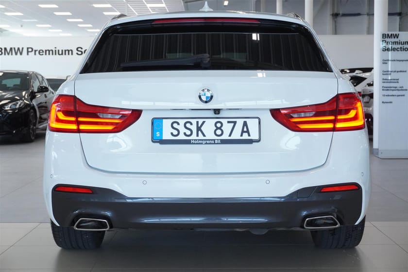 Bild 3 av BMW 520d xDrive Touring M-Sport Glastak Drag