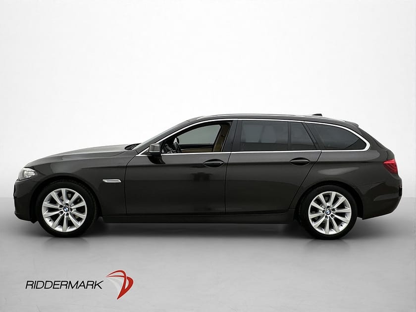 Bild 1 av BMW 520d Touring Läder Panorama M-ratt 2-Brukare 190hk