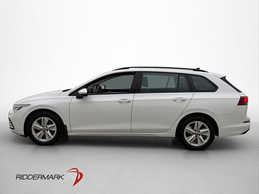 Bild 4 av Volkswagen Golf Sportscombi 1.5 eTSI 150hk B-Kamera Drag