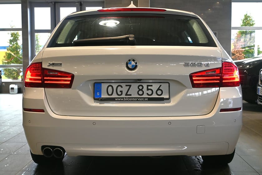 Bild 4 av BMW 520d xDrive Touring Sportpaket Navi Drag Läder HiFi