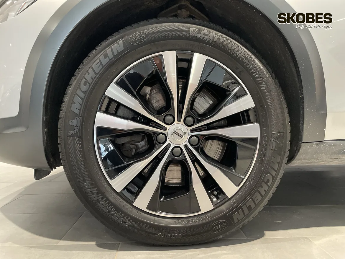 Volvo V90 Cross Country