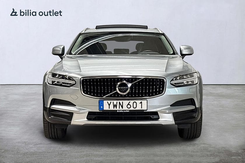 Bild 3 av Volvo V90 Cross Country D4 PolestarOpt AWD SE 190hk Panorama Drag BLIS 360°