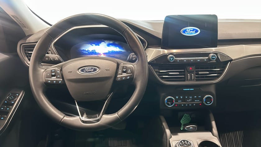 Bild 4 av Ford Kuga Plug-In Hybrid TITANIUM