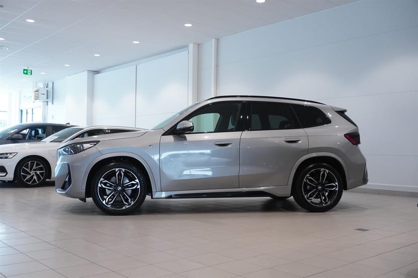 Bild 4 av BMW X1 xDrive20d M-Sport Drag Keyless Panorama DAP HUD