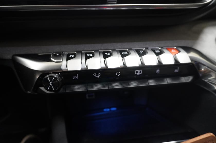 Bild 5 av Peugeot 3008 GT HYBRID4 AWD Drag 300hk