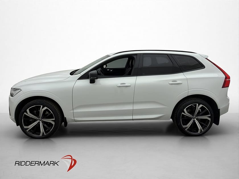 Bild 4 av Volvo XC60 B4 197hk AWD R-Design Värmare Kamera Drag H/K VOC