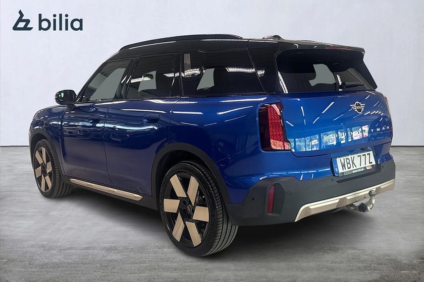 Bild 2 av MINI Countryman S ALL4 / Panorama / Aktiv farth. / Drag / H&K / 360