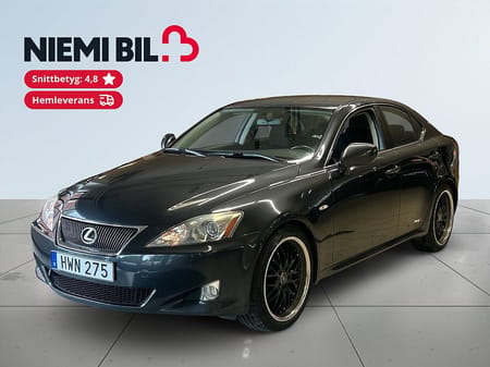 Lexus IS 250 2.5 V6 Mvärmare Kamkedja S&V-däck Farthållare