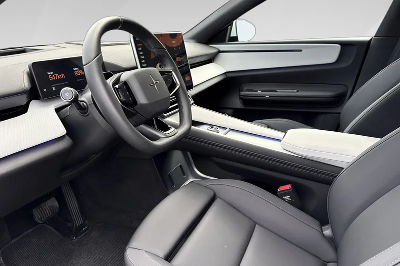Polestar 4 Long Range Dual motor bilde 9