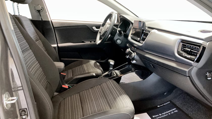Bild 3 av Kia Stonic 1.0 T-GDI 120 HK 48V DCT ADVANCE