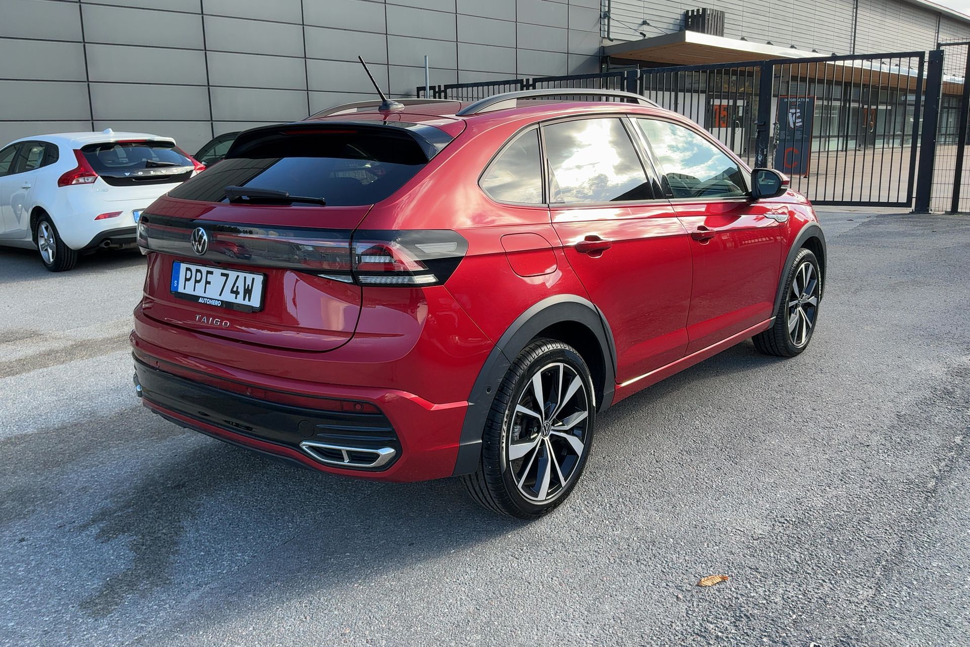 Volkswagen Taigo 1.5 TSI R-Line 2022, bild 6/10