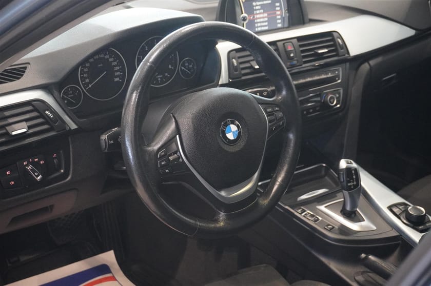 Bild 2 av BMW 320d xDrive Touring 