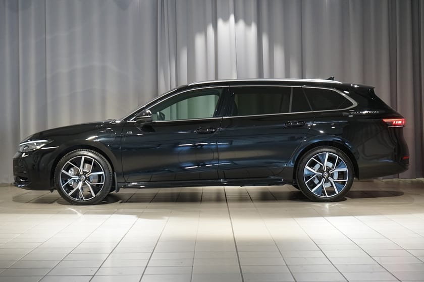 Bild 3 av Volkswagen Passat Variant eHybrid R-LINE / 1.5 TSI / 272 HK / *DEMO