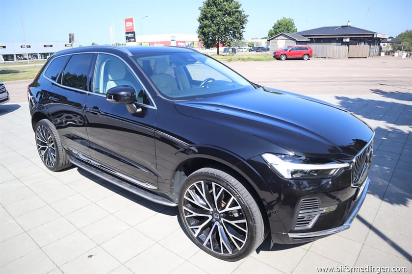 Bild 4 av Volvo XC60 Recharge T6 AWD 350hk Aut Plug-in Momsbil Ultimate Bright Bowers/Wilkins Panorama Drag 1 Ägare