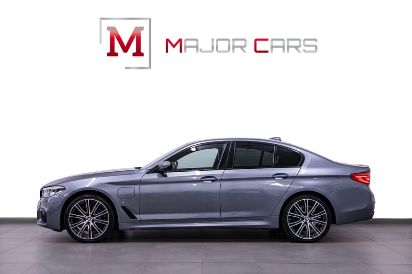 Bild 3 av BMW 530e xDrive iPerformance Sedan M Sport Innovation Komfstol 360° HuD DA+ NightV