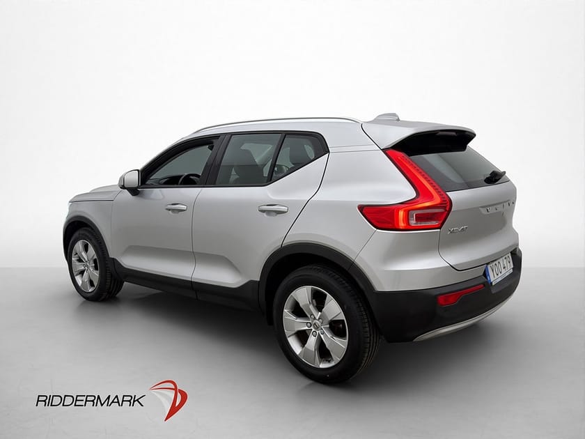 Bild 4 av Volvo XC40 T4 AWD 190hk Momentum VOC Värmare Skinn