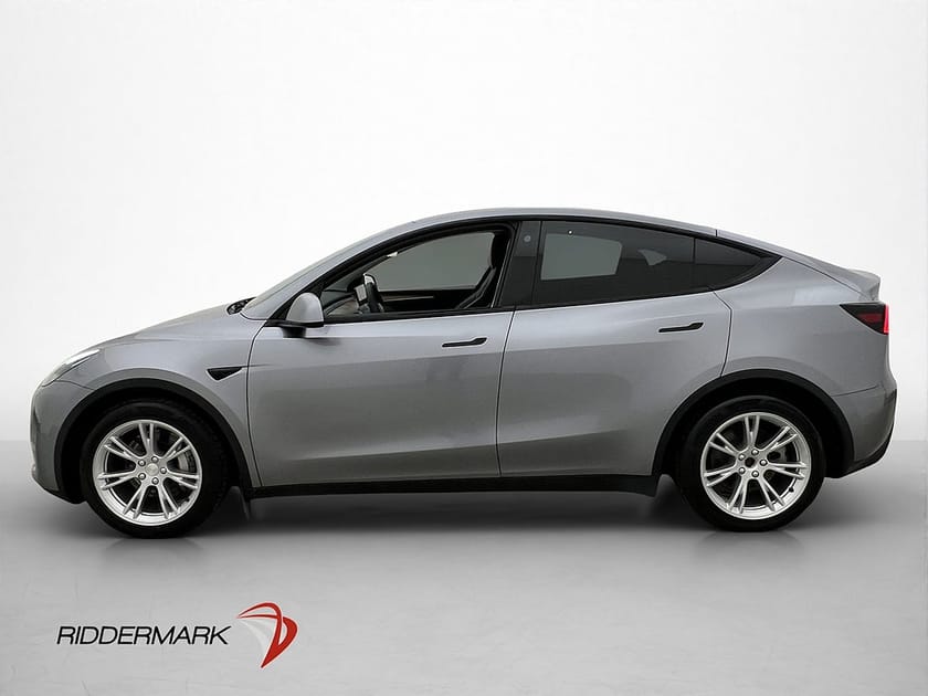 Bild 5 av Tesla Model Y Long Range AWD Dragkrok Svensksåld
