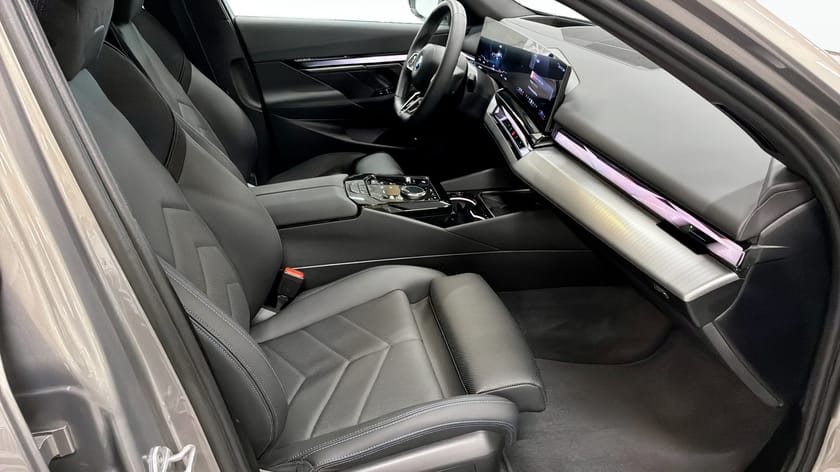 Bild 3 av BMW i5 xDrive40 Touring M-Sport PRO Business edition