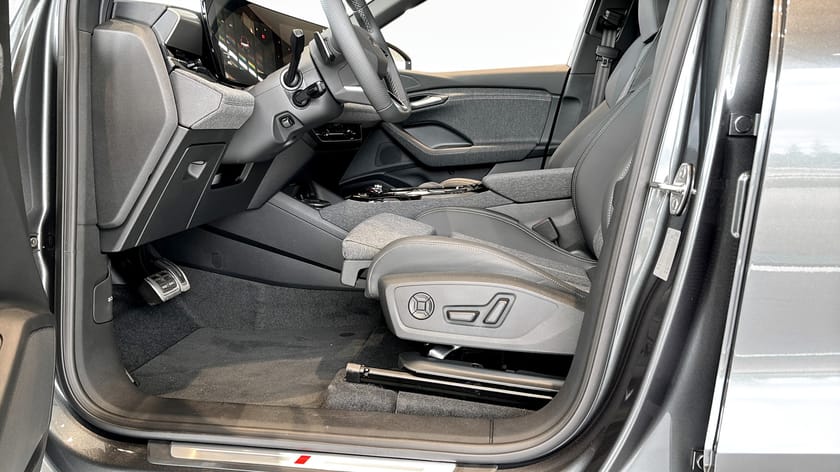Bild 2 av Audi Q6 e-tron quattro