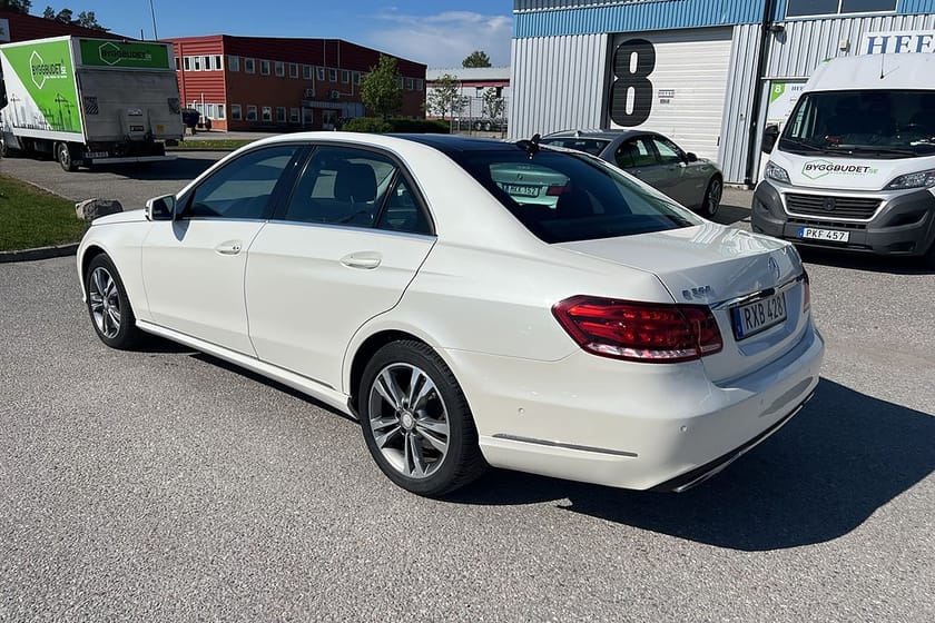 Bild 3 av Mercedes-Benz E 350 BlueTEC 4MATIC Plus Avantgarde TOPPUTRUSTAD