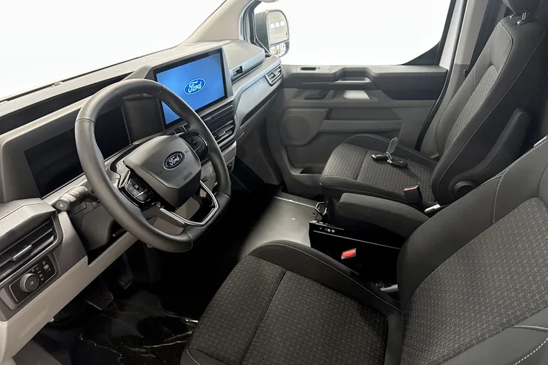 Ford E-Transit Custom 320