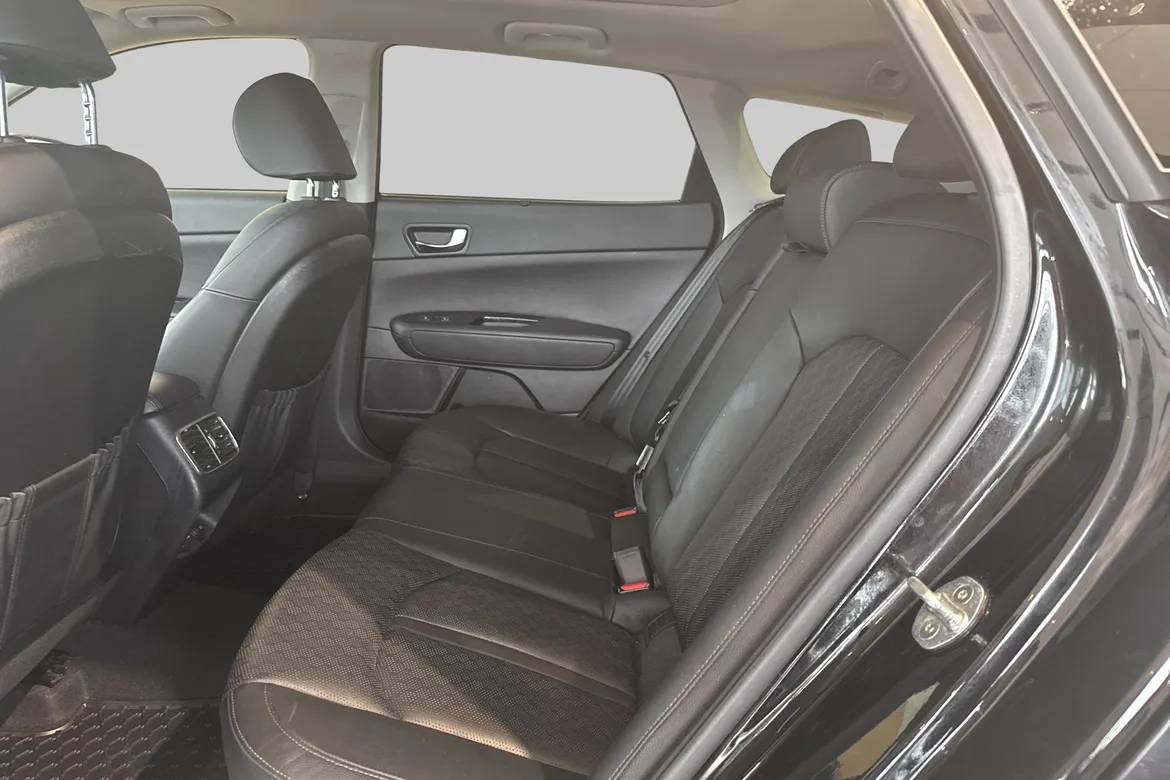 picture of a car