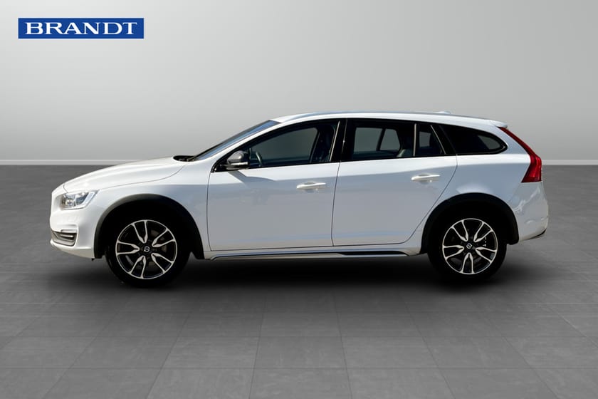 Bild 3 av Volvo V60 Cross Country D4 AWD Bus Adv Summum