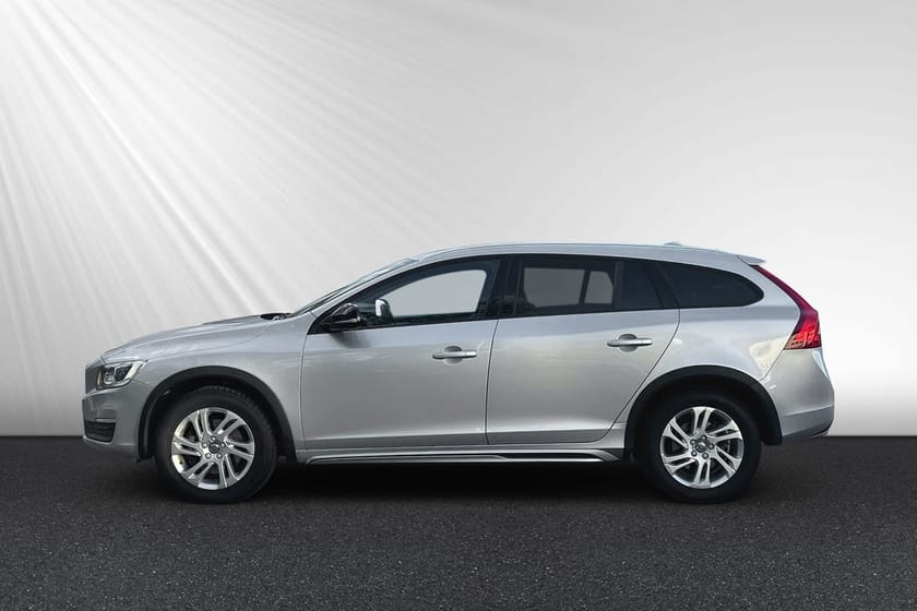 Bild 3 av Volvo V60 Cross Country D4 AWD Classic Plus NyServad Drag