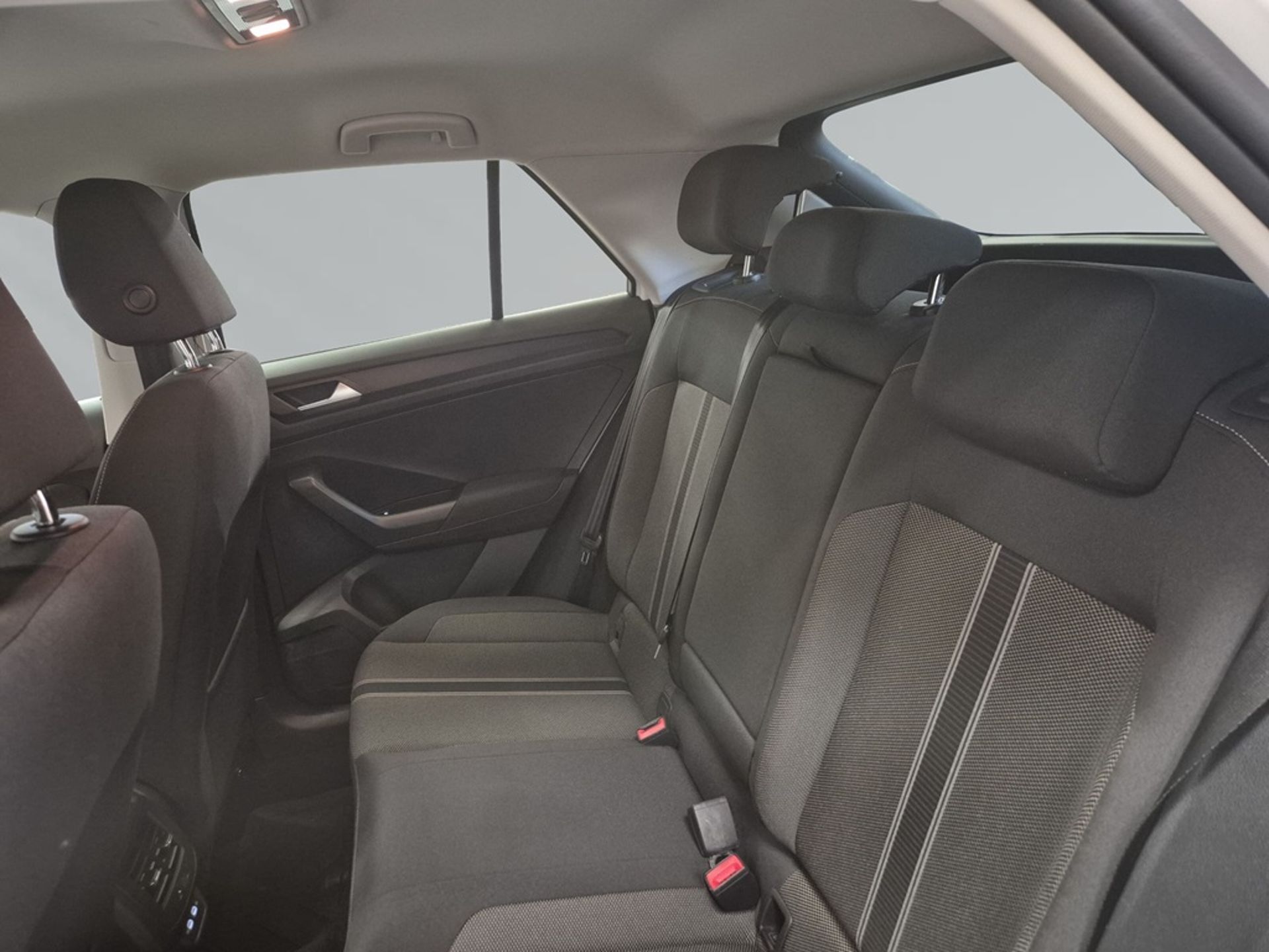 Volkswagen T-Roc 2022, photo 3/7
