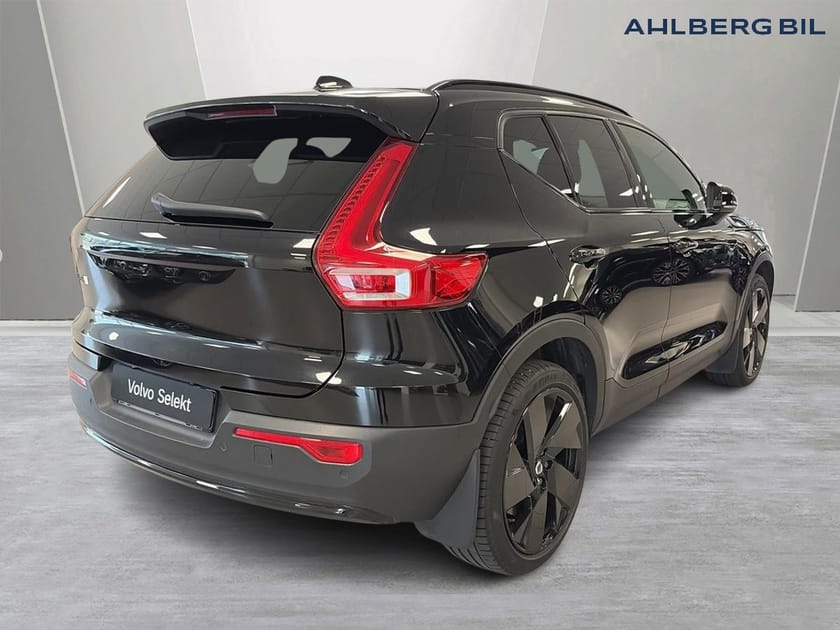 Bild 5 av Volvo EX40 Twin Motor Performance M Ultra Black Edt 🟤Dragkrok halvautomatisk, Parkeringskamera 360, Panoramatak, Google Maps, Apple Carplay