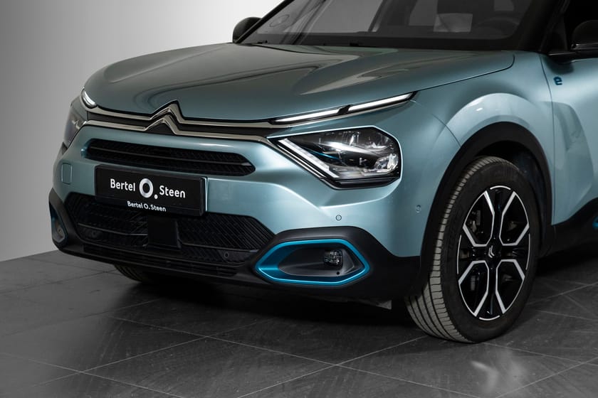 Bilde 2 av Citroën ë-C4 Shine | Skinn m/massasje | Prox. keyless | HUD