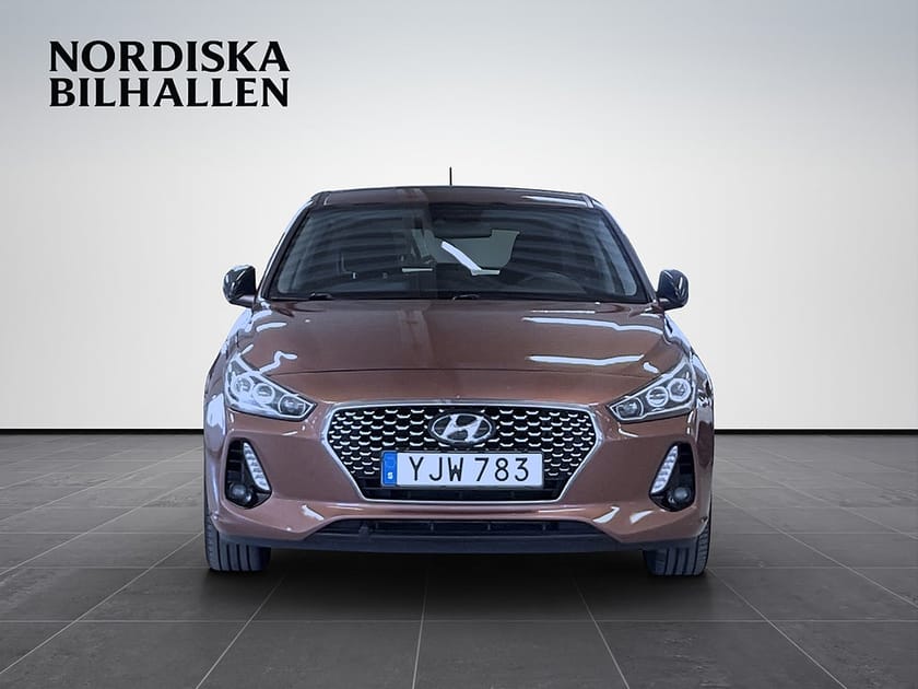 Bild 2 av Hyundai i30 1.4 T-GDi Comfort Nybesiktad Nyservad Värmare Kamera
