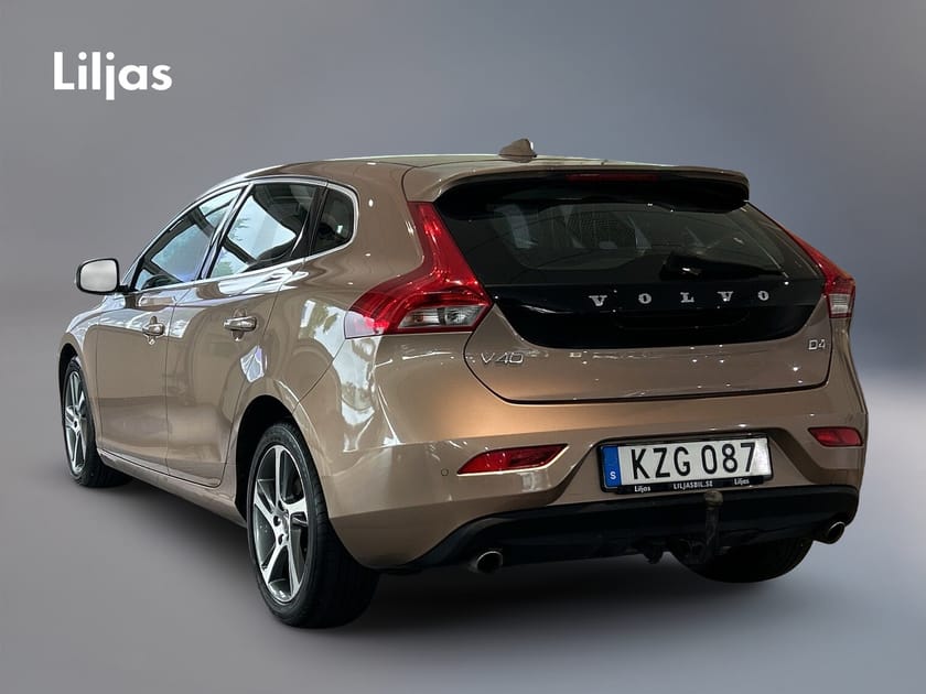 Bild 4 av Volvo V40 D4 Momentum Business Edition//Adapt. farthållare//Dragkrok//