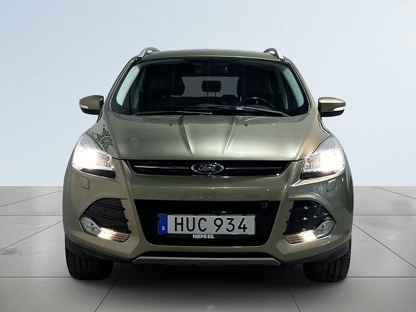 Bild 2 av Ford Kuga 2.0 TDCi AWD Powershift Titanium Drag Mvärm GPS SoV