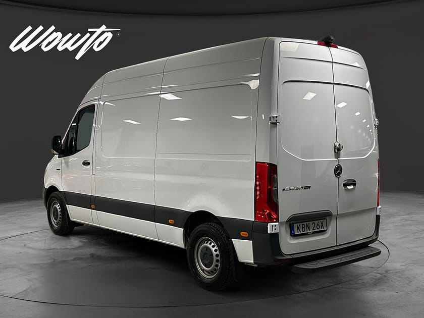 Bild 5 av Mercedes-Benz eSprinter 55 kWh L2H2 / V-inredd / Moms