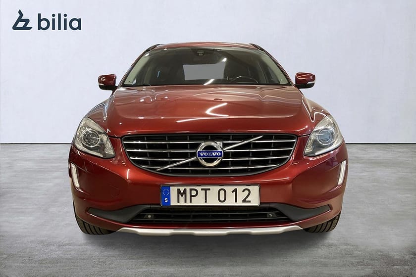 Bild 3 av Volvo XC60 D4 AWD Momentum BE / Värmare / Dragkrok / P-Sensor