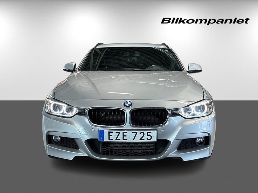 Bild 2 av BMW 320d xDrive Touring Steptronic M Sport