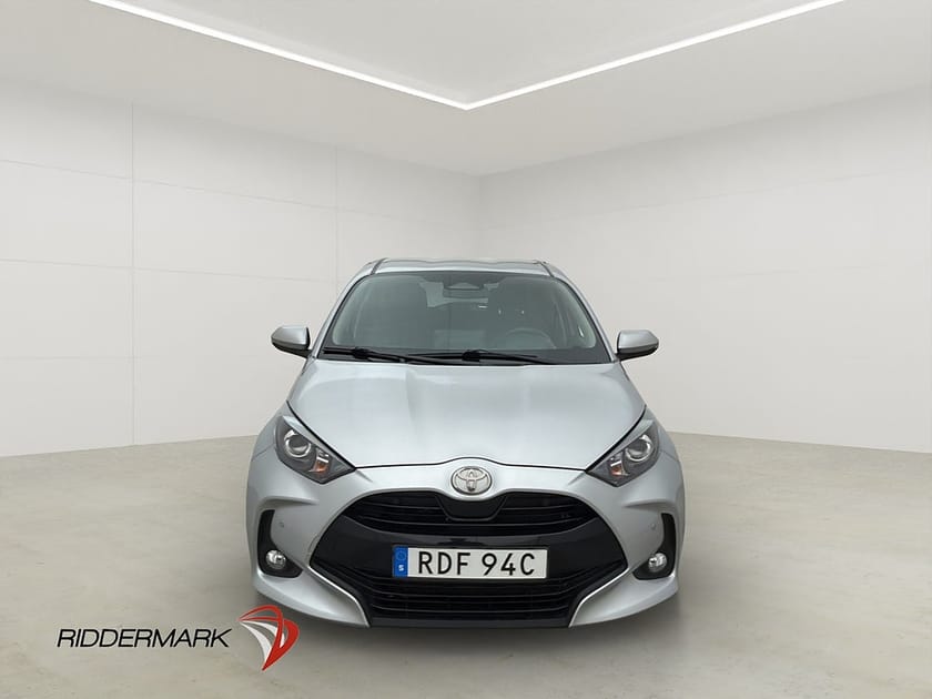 Bild 2 av Toyota Yaris Hybrid 115 116hk Kamera CarPlay Adapt-Fart MOMS