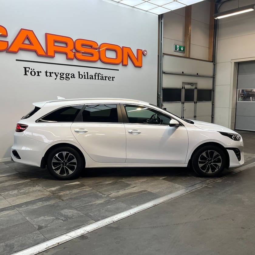 Bild 3 av Kia Ceed Sportswagon Plug-in Hybrid SW DCT Advance Carplay B-kamera Rattvärm