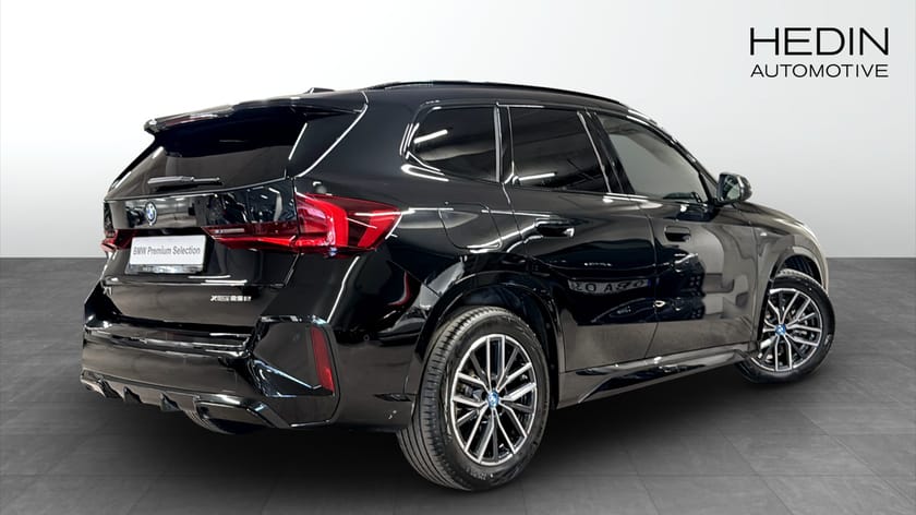 Bild 2 av BMW X1 xDrive25e xDrive 25e M sport Active Edt Drag Backkamera