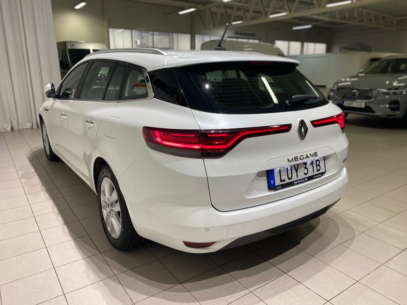 Bild 5 av Renault Mégane E-TECH Plug-in Sport Tourer PhII 160 Zen ST
