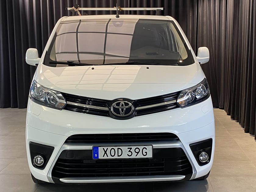 Bild 4 av Toyota Proace 2.0 / L3 (lång) / Drag & Värm / Inredning / MOMS
