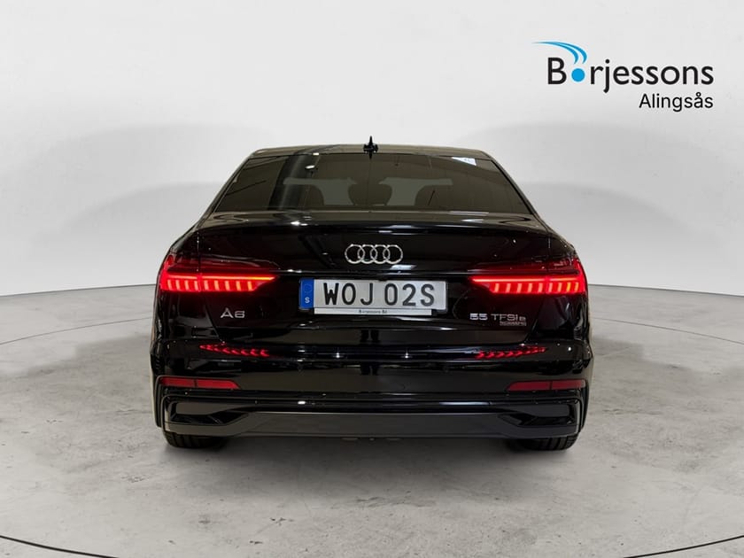 Bild 5 av Audi A6 Sedan 55 TFSI e quattro 367hk Q S-Line Drag/Kamera/Navi